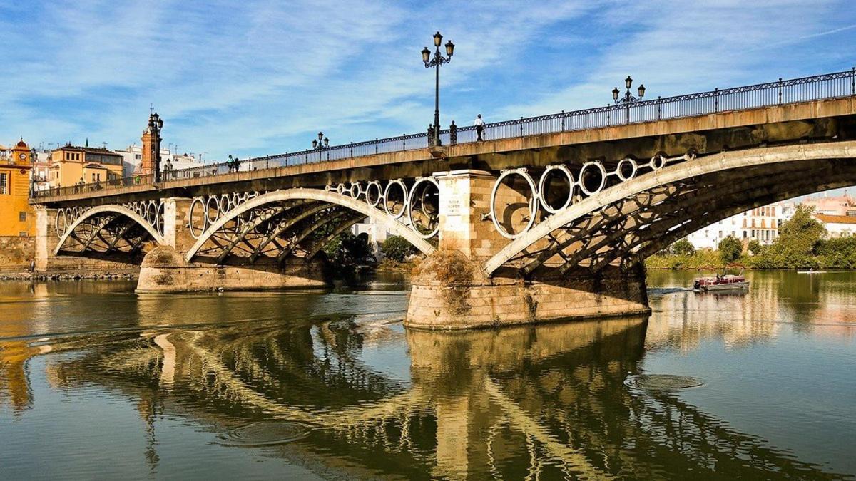 Apartamento En La Mejor Zona De Triana, Junto Al Puente Sewilla Zewnętrze zdjęcie